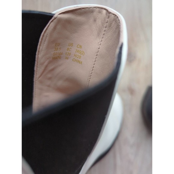 Stuart Weitzman Norah Leather Platform Chelsea Boots Womens 8 C Wide - Picture 16 of 16